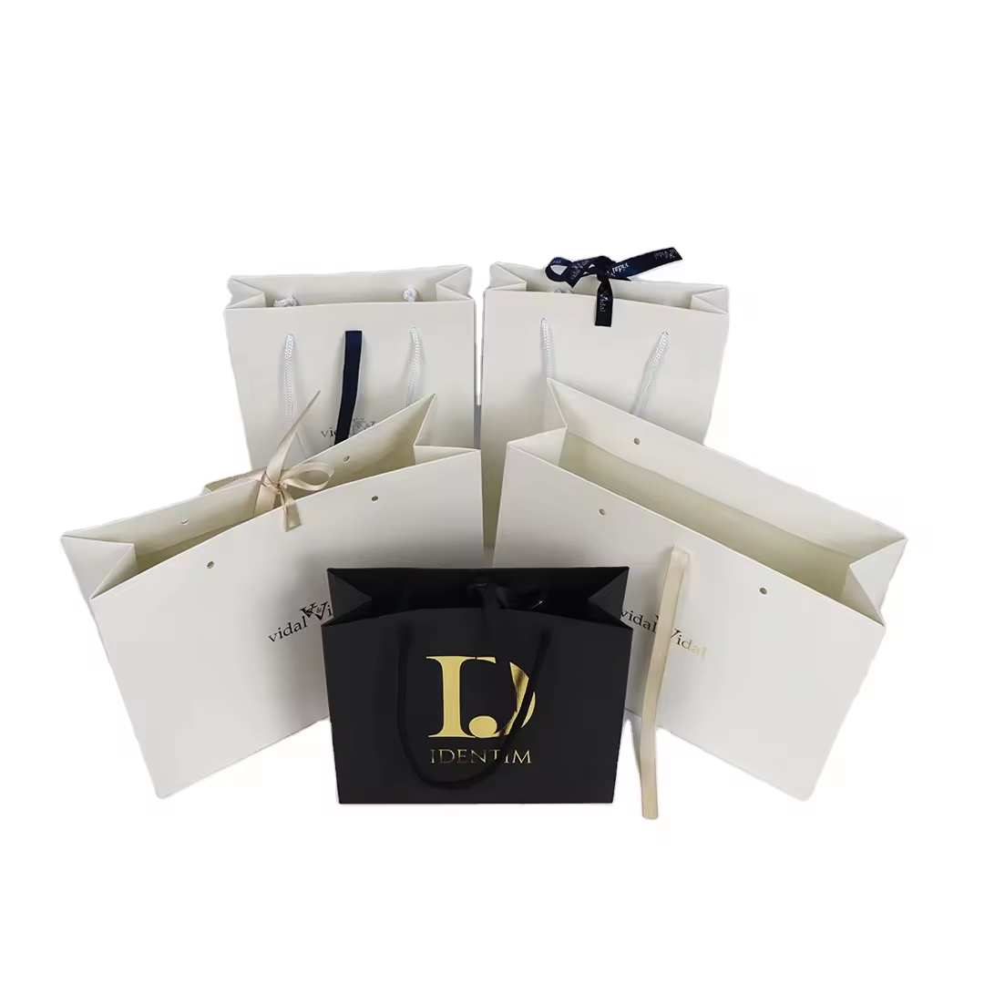 Custom Light Luxury Cosmetic Paper Bag