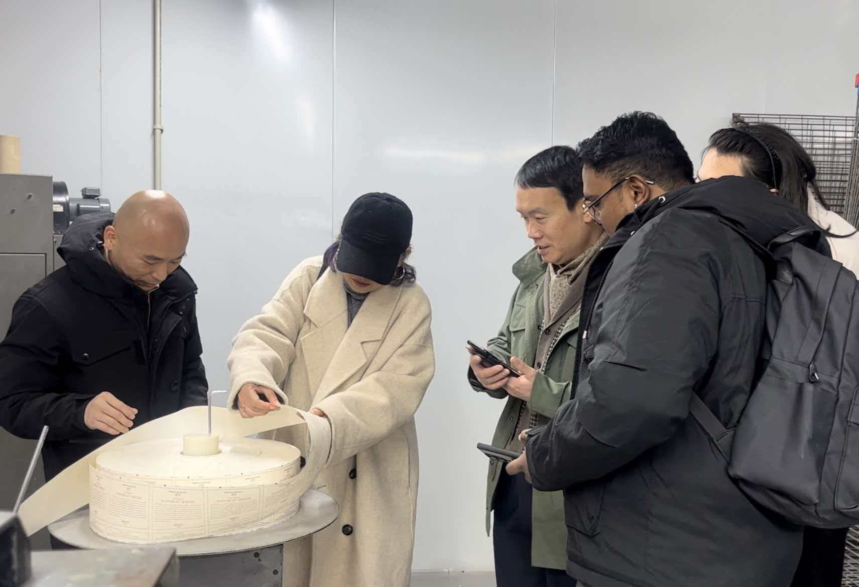 paper boxes, magnetic folding boxes, flight cases