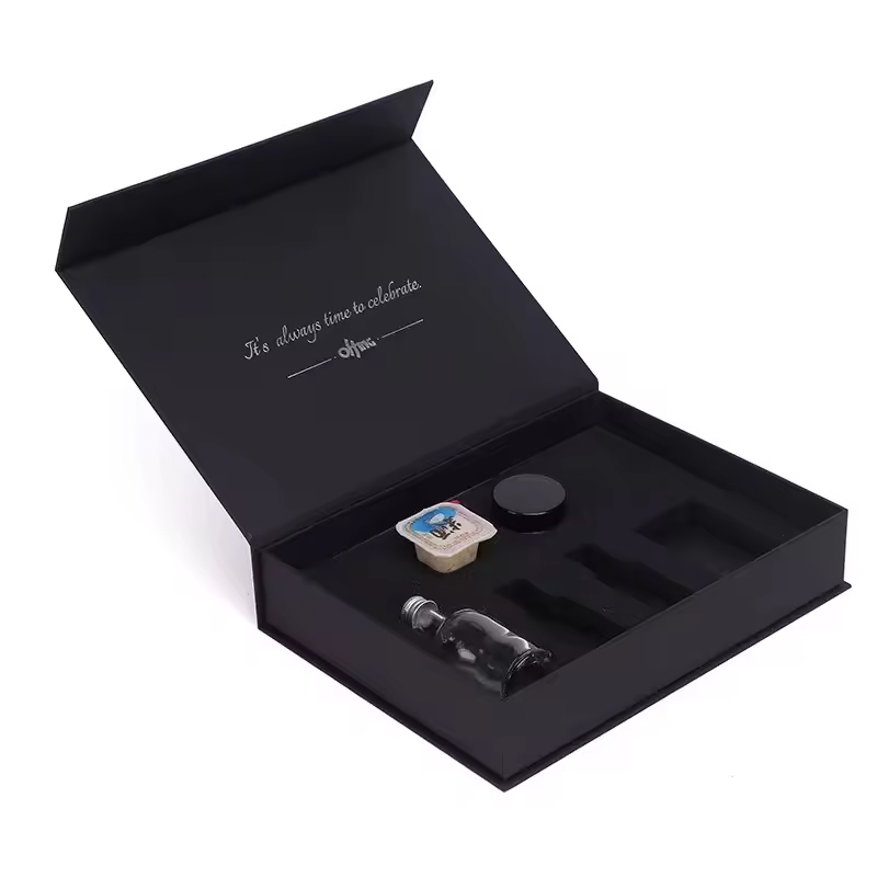 Rigid Magnet Closure Box